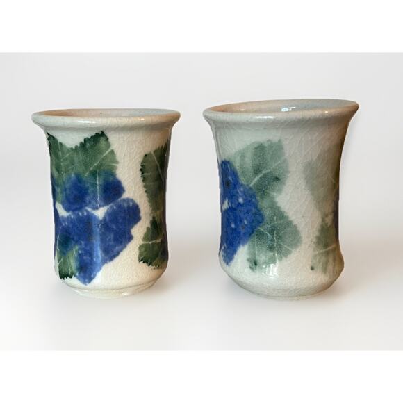 2 Chatham Art Pottery Stoneware Hydrangea Large Coffee Mugs Signed Gill Wilson - Picture 2 of 5